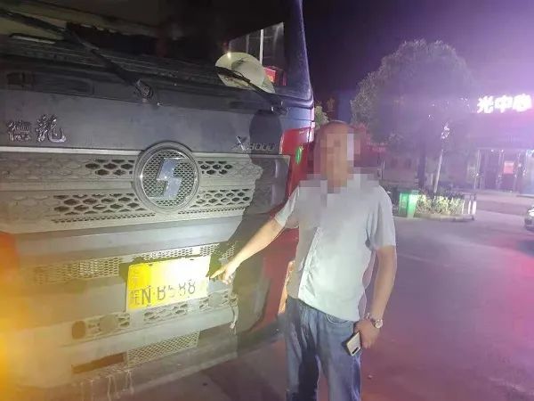 严重违法！霍邱抓住一辆大货车，罚4千扣12分降级！